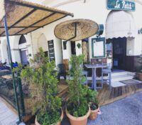Cafe Le Petit